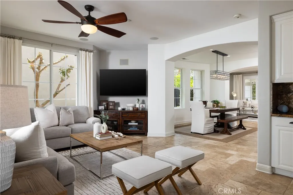 10 Cousteau Lane, Ladera Ranch, California 92694 home-pic-10